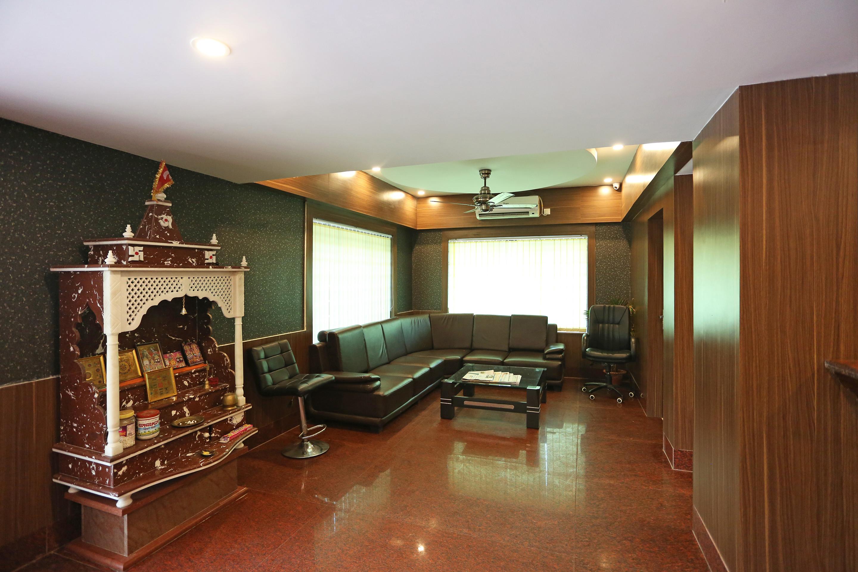 Hotel Railview Бхубанешвар Екстериор снимка